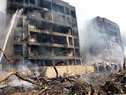 Ahmedabad Plane Crash : अहमदाबादमधील विमान ज्या इमारतीवर पडले, त्या डॉक्टर हॉस्टलेचे भयानक Photo Ahmedabad Plane Crash : अहमदाबादमधील विमान ज्या इमारतीवर पडले, त्या डॉक्टर हॉस्टलेचे भयानक Photo