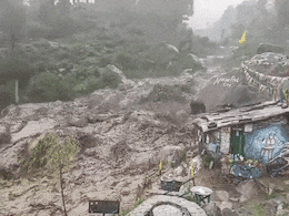 उत्तराखंड और हिमाचल में बादल फाड़ आफत, देखिए 7 खौफनाक वीडियो उत्तराखंड और हिमाचल में बादल फाड़ आफत, देखिए 7 खौफनाक वीडियो