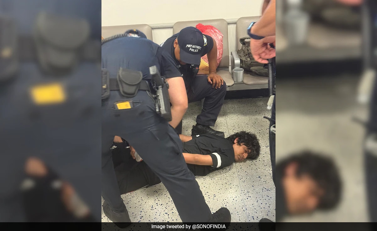 Бързо четене Резюме е генериран от AI прегледано Newsroom Видеоклип