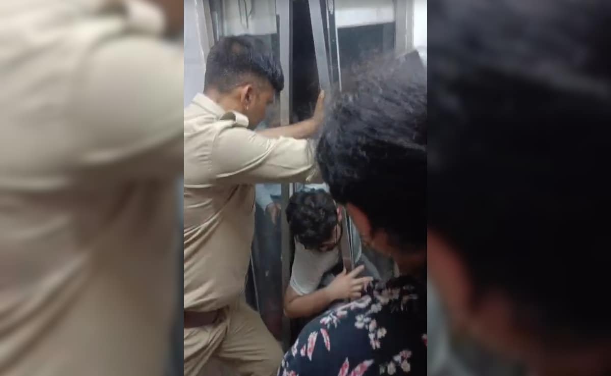 Latest and Breaking News on NDTV Latest and Breaking News on NDTV