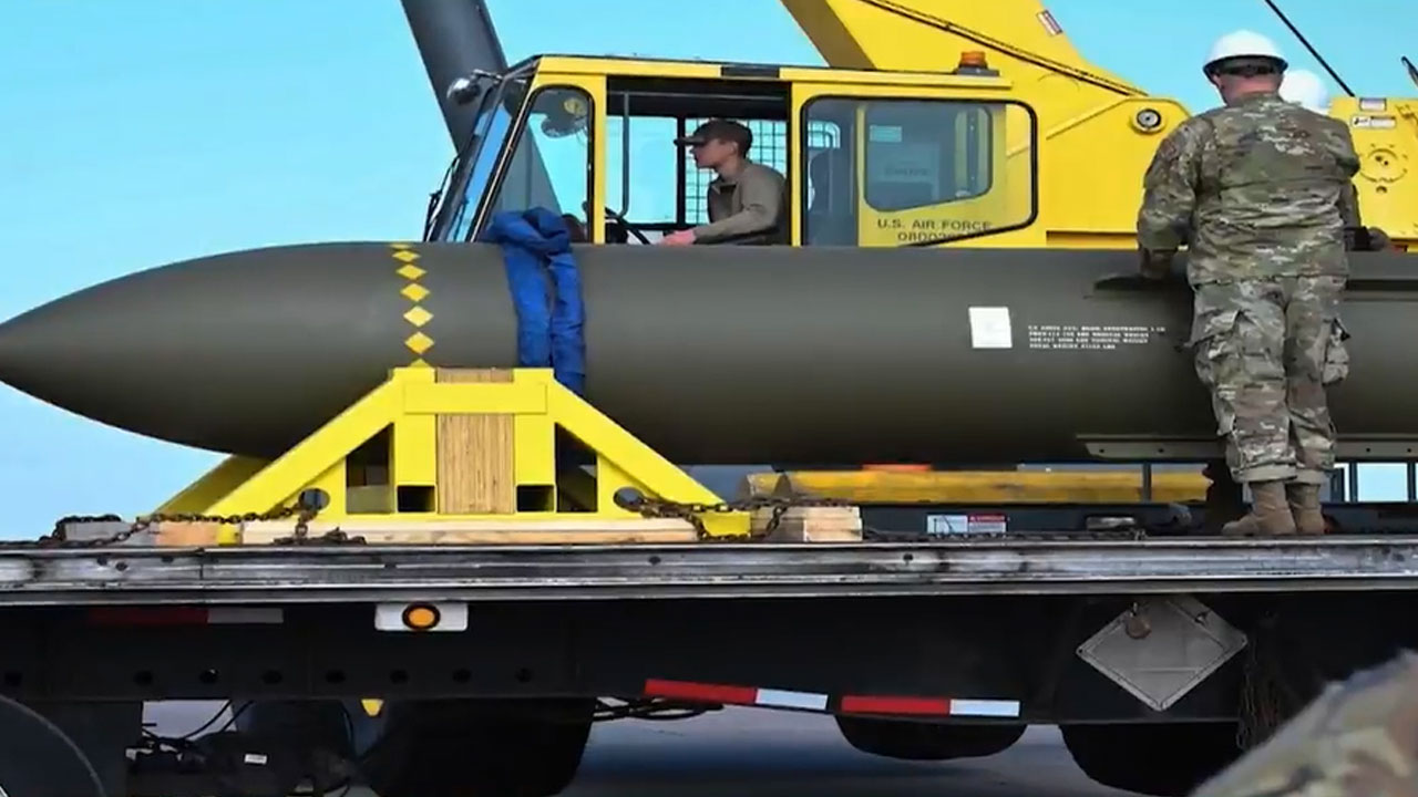 US' Bunker Buster: The 14,000-Kg Bomb That Can Destroy Iran's Nuclear Sites