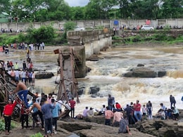 "We Fell On Stones, Some Swept Away": Survivor Recounts Pune Bridge Collapse "We Fell On Stones, Some Swept Away": Survivor Recounts Pune Bridge Collapse