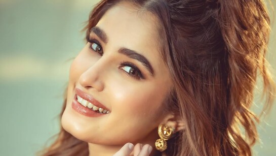 First Look Poster of Laikey Laikaa Unveiled: Rasha Thadani & Abhay Verma Lead New Bollywood Romance