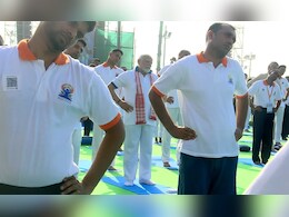 International Yoga Day 2025 LIVE: धरती से लेकर समुद्र तक योगमय हुई दुनिया, योग दिवस का हर एक अपडेट्स International Yoga Day 2025 LIVE: धरती से लेकर समुद्र तक योगमय हुई दुनिया, योग दिवस का हर एक अपडेट्स