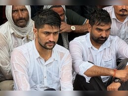 Rajasthan: विधायक अभिमन्यु पूनिया और छात्र नेता निर्मल चौधरी गिरफ्तार, पुलिस थाना घेरने की तैयारी में समर्थक Rajasthan: विधायक अभिमन्यु पूनिया और छात्र नेता निर्मल चौधरी गिरफ्तार, पुलिस थाना घेरने की तैयारी में समर्थक