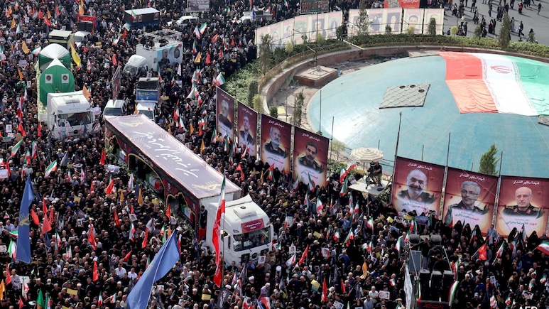 जनाजा को देख सब झुका देते हैं सिर, बच्चों के भी हैं रोल मॉडल... IRGC ने ईरानियों के दिल में कैसे में बनाई जगह