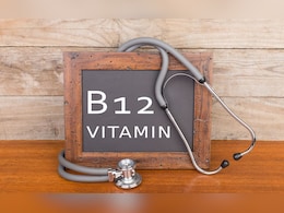Vitamin B12 बढ़ने के लिए शाकाहारी लोग क्या खाएं? डॉक्टर ने बताया ये 3 चीजें खाने से अंग-अंग में भर जाएगी ताकत