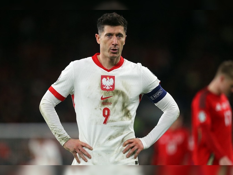 Robert Lewandowski Hints At International Retirement After Poland Miss Out On World Cup