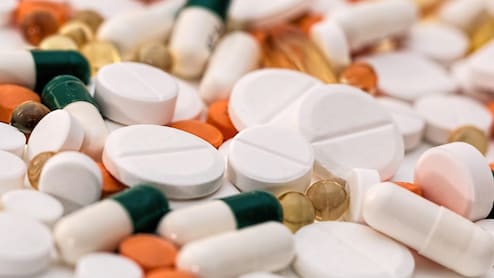 Expiry Date Medicines: क्या एक्सपायरी डेट के बाद दवाओं का इस्तेमाल करना सही है? 