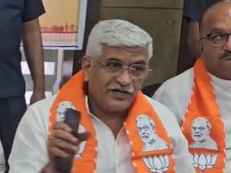 गहलोत-पायलट की एकजुटता पर शेखावत का तंज, शब्दों से अहसास कराना पड़ रहा...जैसे पति-पत्नी कहते हैं उनके बीच मोहब्बत है गहलोत-पायलट की एकजुटता पर शेखावत का तंज, शब्दों से अहसास कराना पड़ रहा...जैसे पति-पत्नी कहते हैं उनके बीच मोहब्बत है