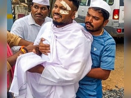 हादसे से बचा लेकिन किस्मत से हारा, भाई की अंतिम यात्रा में फूट-फूटकर रोए प्लेन क्रैश में जीवित बचे विश्वास, देखें तस्वीरें हादसे से बचा लेकिन किस्मत से हारा, भाई की अंतिम यात्रा में फूट-फूटकर रोए प्लेन क्रैश में जीवित बचे विश्वास, देखें तस्वीरें