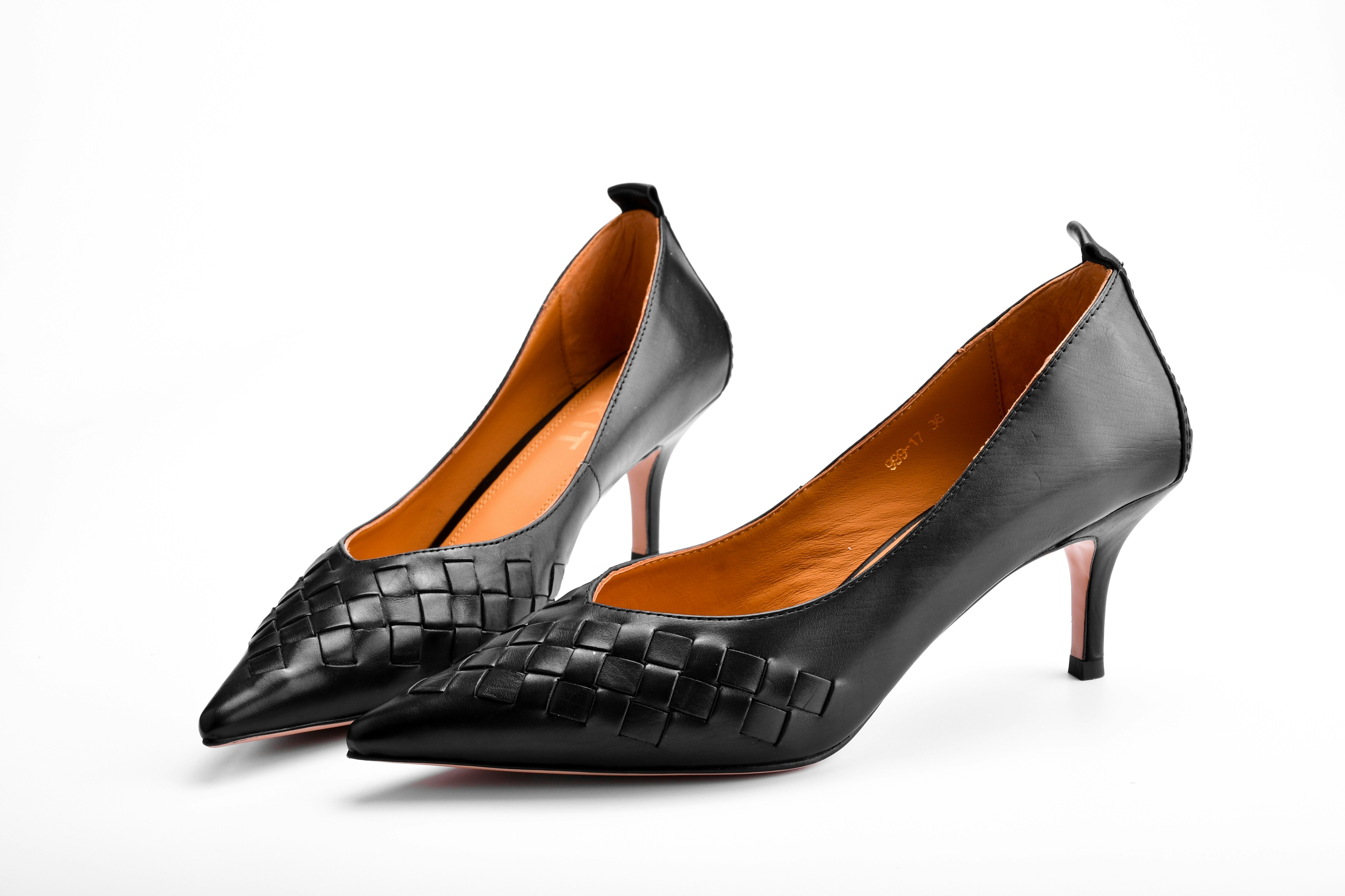 5 Heels for Women Under 600 In 2025
