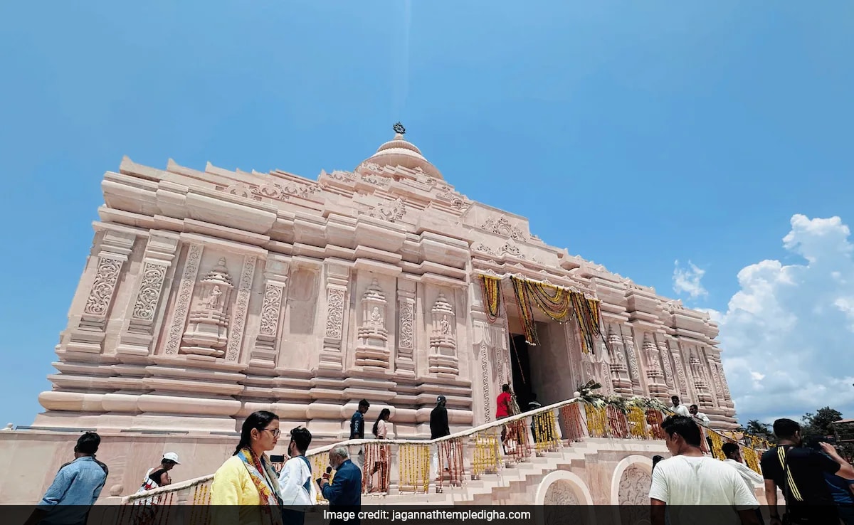 Digha West Bengal Очаквани трима предани на лак посетиха новия