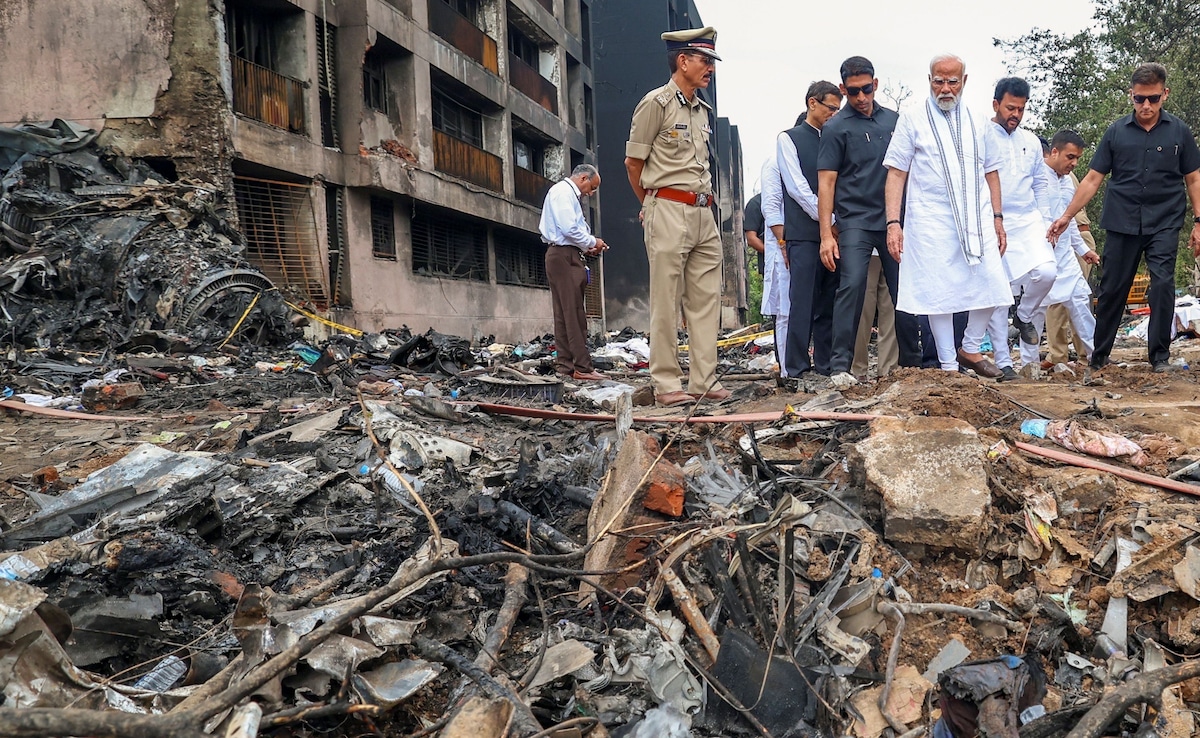 During the meeting, he was briefed about the series of events that unfolded after the plane crash. During the meeting, he was briefed about the series of events that unfolded after the plane crash.