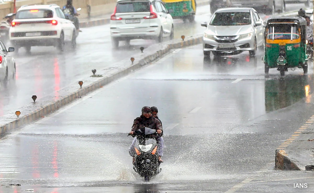 Ахмедабад Юни е най влажният месец в Гуджарат от 2015