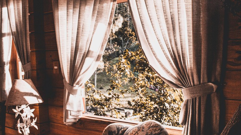 आपके घर के लुक में चार चांद लगाएंगे ये शानदार Printed Curtains, काफी Affordable है इनका Price आपके घर के लुक में चार चांद लगाएंगे ये शानदार Printed Curtains, काफी Affordable है इनका Price