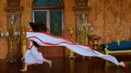 Why Neeta Lulla Had To Create Aishwarya Rai Bachchan's <i>Devdas</i> Climax <i>Saree</i> Overnight