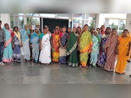 Women Protest: 'जिसने बताया अवैध शराब कारोबारी का पता, उसे मिलेगा इनाम', शराबबंदी के लिए महिलाओं ने कलेक्ट्रेट के सामने किया प्रदर्शन Women Protest: 'जिसने बताया अवैध शराब कारोबारी का पता, उसे मिलेगा इनाम', शराबबंदी के लिए महिलाओं ने कलेक्ट्रेट के सामने किया प्रदर्शन