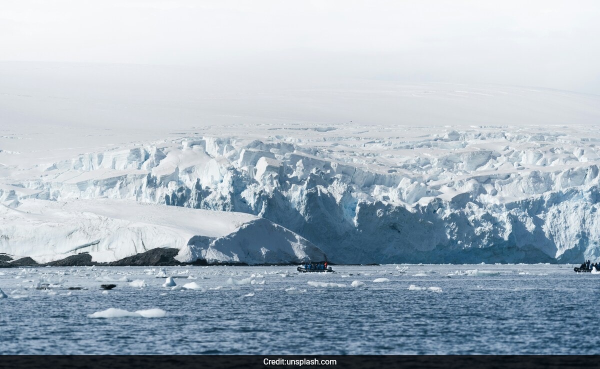 Когато посещават плажа Годреви на северния бряг на Корниш повечето