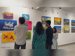 'हर पेंटिंग एक कहानी कहती है...', 3 दिवसीय नवकृति आर्ट एग्जिबिशन में पेंटिंग्स देख भावुक हुए दर्शक 'हर पेंटिंग एक कहानी कहती है...', 3 दिवसीय नवकृति आर्ट एग्जिबिशन में पेंटिंग्स देख भावुक हुए दर्शक