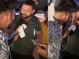 इसे उठाकर ले चलो पैंट्री कार में... गलत बिल देने पर पैसेंजर ने उठाया सवाल तो वेंडरों ने कर दी पिटाई, IRCTC ने कही ये बात इसे उठाकर ले चलो पैंट्री कार में... गलत बिल देने पर पैसेंजर ने उठाया सवाल तो वेंडरों ने कर दी पिटाई, IRCTC ने कही ये बात