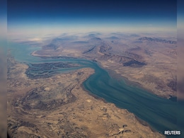 Vessels Near Strait Of Hormuz Transmit Unusual Messages To Prevent Attacks Vessels Near Strait Of Hormuz Transmit Unusual Messages To Prevent Attacks