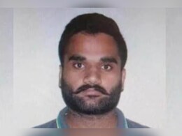 Goldy Brar: "पाक में लोग भूखे मर रहे", गैंगस्टर गोल्डी बराड़ के नाम पर ISI के लिए मांगी गई फिरौती Goldy Brar: "पाक में लोग भूखे मर रहे", गैंगस्टर गोल्डी बराड़ के नाम पर ISI के लिए मांगी गई फिरौती