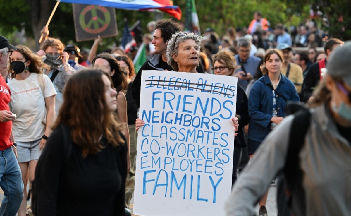 Residents responded to arrests with chants and egg-throwing, prompting law enforcement to disperse the crowd. Residents responded to arrests with chants and egg-throwing, prompting law enforcement to disperse the crowd.