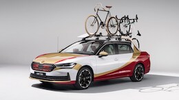 Skoda Transforms Superb Combi Wagon Into Race-Ready Pickup Truck