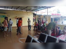 Murder News: मामूली विवाद ने लिया खूनी रूप! घर में घुसकर सात लोगों ने जमकर बरपाया कहर, बुजुर्ग की मौत, 4 घायल Murder News: मामूली विवाद ने लिया खूनी रूप! घर में घुसकर सात लोगों ने जमकर बरपाया कहर, बुजुर्ग की मौत, 4 घायल