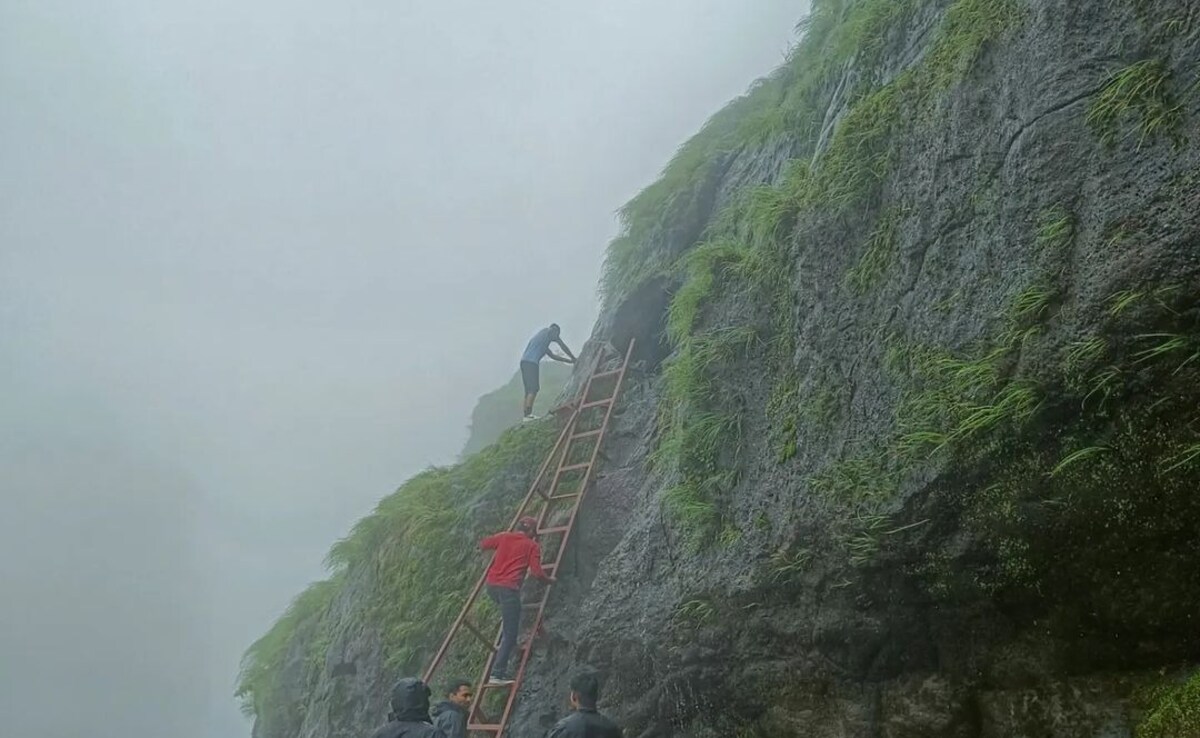 घनगड घनगड