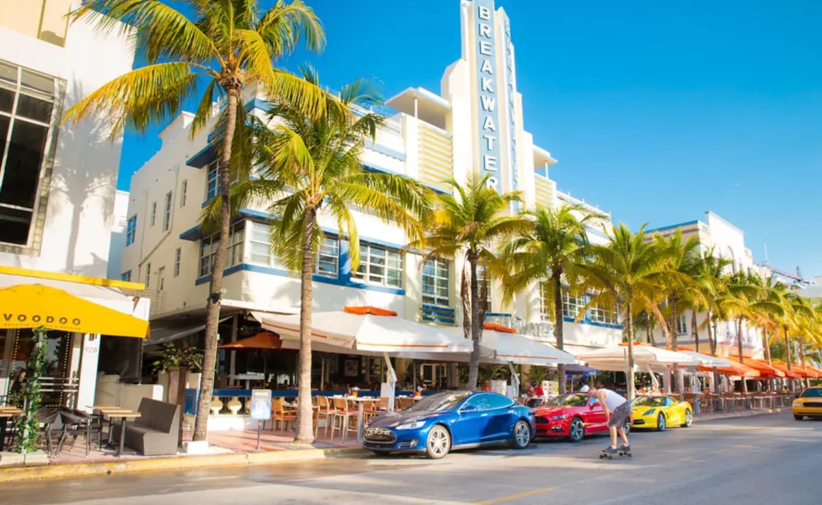 Photo: Courtesy of Art Deco Miami Photo: Courtesy of Art Deco Miami