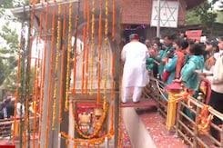 Mela Kheer Bhawani Witnesses Devotional Gathering Despite Recent Security Threats Mela Kheer Bhawani Witnesses Devotional Gathering Despite Recent Security Threats