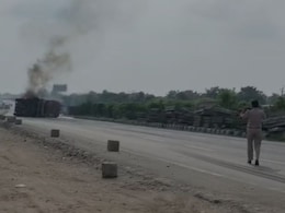 जयपुर NH-48 पर पलटा मेथेनॉल से भरा टैंकर, बना आग का गोला; जिंंदा जल गया ड्राइवर   जयपुर NH-48 पर पलटा मेथेनॉल से भरा टैंकर, बना आग का गोला; जिंंदा जल गया ड्राइवर