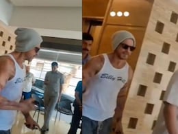 Video Of SRK Sporting Muscles, Tattoos Goes Viral; Fan Page Asks People Not To Reveal His <i>King</i> Look Video Of SRK Sporting Muscles, Tattoos Goes Viral; Fan Page Asks People Not To Reveal His <i>King</i> Look