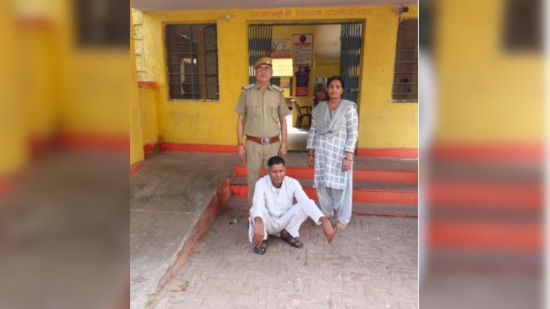 Rajasthan: 20 साल से इलाज कर रहा 10वीं पास झोलाछाप डॉक्टर, गलत दवाई से युवक की गई जान; पुलिस ने दबोचा Rajasthan: 20 साल से इलाज कर रहा 10वीं पास झोलाछाप डॉक्टर, गलत दवाई से युवक की गई जान; पुलिस ने दबोचा