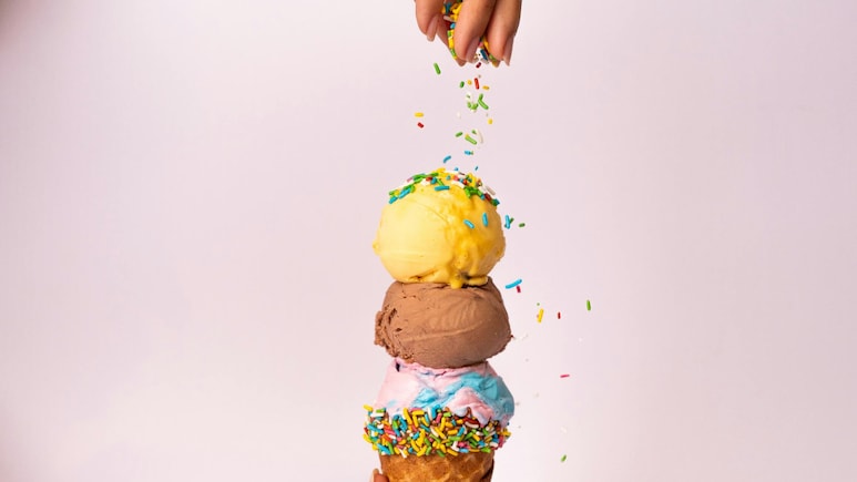 गर्मियों में ठंडी-ठंडी आइसक्रीम से कर दें बच्‍चों को खुश, आज ही घर ले आएं ये Ice Cream Makers