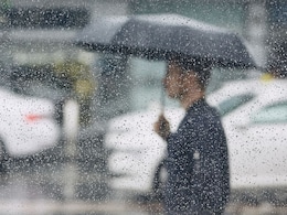 Cloudy Sky With Light Rain Predicted For Delhi Tomorrow: Weather Office Cloudy Sky With Light Rain Predicted For Delhi Tomorrow: Weather Office