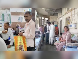 Rajasthan: जयपुर SMS अस्पताल में मरीजों के हिस्से का खाना गायब, वार्ड बॉय पी रहे दूध
