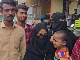 Kalyan : कल्याणमध्ये अडीच वर्षाच्या मुलाला पळवण्याचा प्रयत्न, आईच्या समोरच घडला थरारक प्रकार! Kalyan : कल्याणमध्ये अडीच वर्षाच्या मुलाला पळवण्याचा प्रयत्न, आईच्या समोरच घडला थरारक प्रकार!