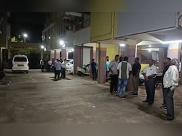 Nashik Crime: आधी 6 वर्षाच्या चिमुकलीला संपवलं, नंतर पित्यानेही मृत्यूला कवटाळलं, नाशिकमध्ये हळहळ Nashik Crime: आधी 6 वर्षाच्या चिमुकलीला संपवलं, नंतर पित्यानेही मृत्यूला कवटाळलं, नाशिकमध्ये हळहळ