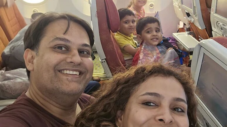 Rajasthan: बच्चों के लिए डॉक्टर मां ने नौकरी छोड़ लंदन जाने का किया फैसला, विमान दुर्घटना में खत्म हुआ पूरा परिवार Rajasthan: बच्चों के लिए डॉक्टर मां ने नौकरी छोड़ लंदन जाने का किया फैसला, विमान दुर्घटना में खत्म हुआ पूरा परिवार