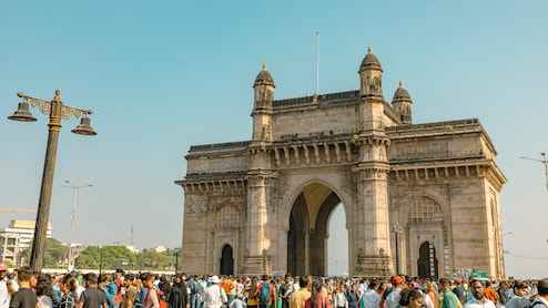 'Mumbai Is Making Me Cry': Redditor's Daily Office Commute Rant Goes Viral