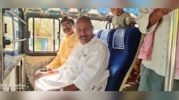 Local bus : लोकल बस में क्यों बैठे सरकार के कैबिनेट मंत्री खटीक ?&nbsp; 55 KM का सफर तय करके पहुंचे&nbsp;पृथ्वीपुर तो...