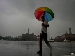 Cloudy Skies, Rain In Delhi Bring Relief From Scorching Heat Cloudy Skies, Rain In Delhi Bring Relief From Scorching Heat