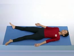 कब्ज, अपच जैसी समस्याओं को जड़ से खत्म करने में मदद करेगा शवासन, जानिए इसे करने का सही तरीका कब्ज, अपच जैसी समस्याओं को जड़ से खत्म करने में मदद करेगा शवासन, जानिए इसे करने का सही तरीका