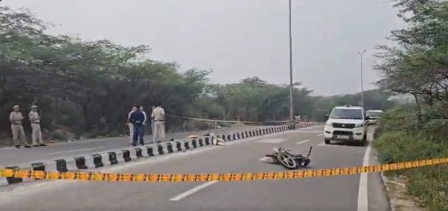 1 लाख का कुख्यात अपराधी रोमिल वोहरा एनकाउंटर में ढेर, जानें पूरी क्राइम कुंडली 1 लाख का कुख्यात अपराधी रोमिल वोहरा एनकाउंटर में ढेर, जानें पूरी क्राइम कुंडली