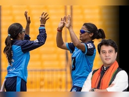 MP Women's Cricket League: ग्वालियर में शुरू हुआ एमपी महिला क्रिकेट लीग, सिंधिया ने कहा - महिला सशक्तिकरण के लिए अहम MP Women's Cricket League: ग्वालियर में शुरू हुआ एमपी महिला क्रिकेट लीग, सिंधिया ने कहा - महिला सशक्तिकरण के लिए अहम