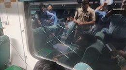 Stone Pelting on Shatabdi Express : शताब्दी एक्सप्रेस पर फिर पथराव, एक हफ्ते में पांचवी बार पत्थरबाजों ने बोगियों के कांच तोड़े&nbsp;
