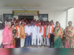 CG Politics : छत्तीसगढ़ में कांग्रेस को बड़ा झटका, एक साथ 31 नेताओं ने ज्वॉइन की BJP; देवभोग की सियासत गर्म CG Politics : छत्तीसगढ़ में कांग्रेस को बड़ा झटका, एक साथ 31 नेताओं ने ज्वॉइन की BJP; देवभोग की सियासत गर्म
